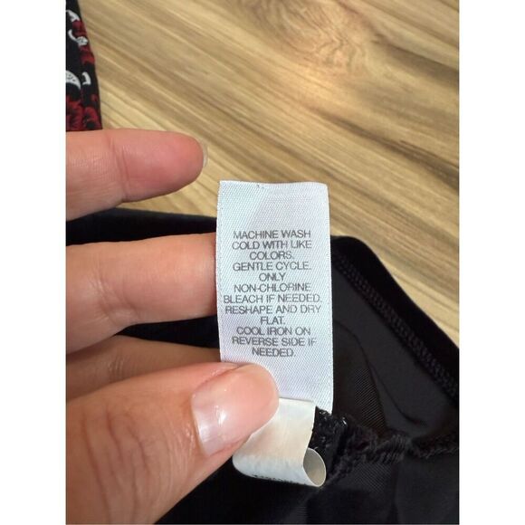 J Jill top with velvet hem sz M - Picture 8 of 8